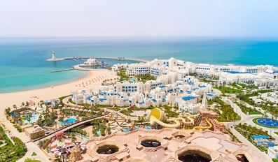 Hilton Salwa Beach Resort and Villas Launches Flash Sale Extravaganza
